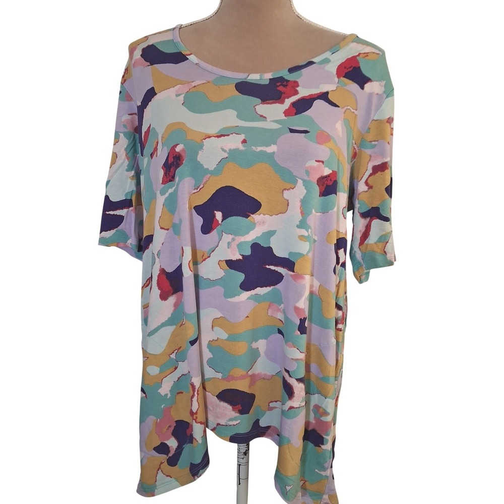 LOGO Lori Goldstein Womens Camo Abstract Top Colorful Short Sleeve Large Pockets